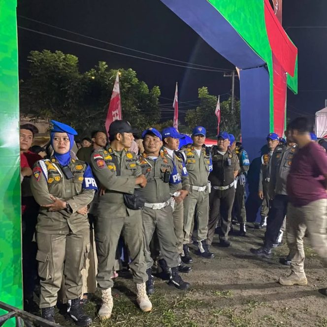 
					Satpol-PP Kampar Amankan Puncak Peringatan HUT Kampar ke-75 di Lapangan Merdeka