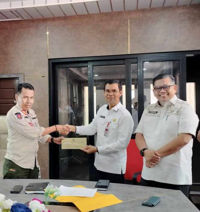 
					Kasatpol-PP Kampar Arizon Dipercaya Bupati Kampar Menjabat Plt Kadisperinaker