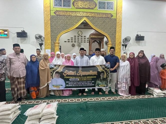 
					Melalui Safari Ramadhan, Pemdes Pulau Birandang Salurkan Bantuan Donatur kepada Masyarakat