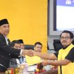 Berompi kuning, Anggota DPRD Kampar Fraksi Partai Golkar Min Amir Habib Effendi Pakpahan 