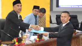 Anggota DPRD Kampar Fraksi Demokrat Rizki Ananda menyampaikan pandangan umum terhadap LKPJ Bupati Kampar Tahun Anggaran 2024