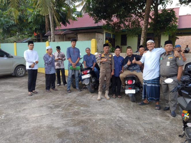 
					Pengamanan Safari Ramadhan Wabup Misharti Dikawal Satpol-PP Kampar di Lipat Kain Utara