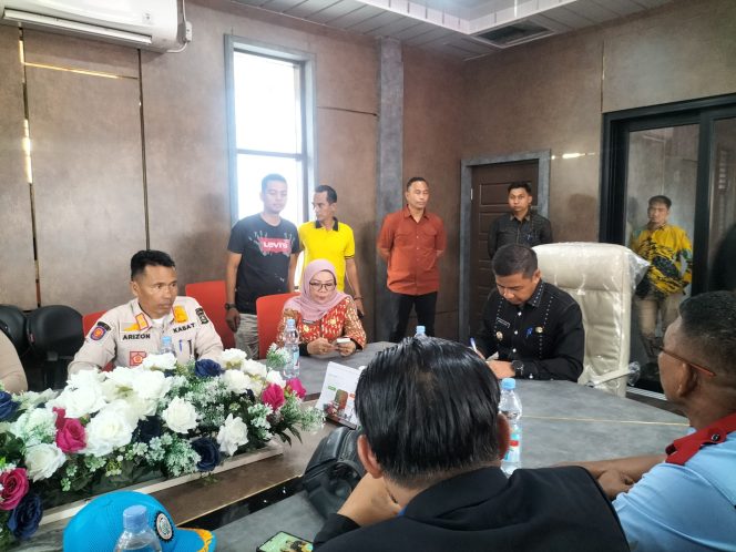 
					Ada Demo di Disperinaker, Ini Kata Kasatpol-PP Kampar Arizon