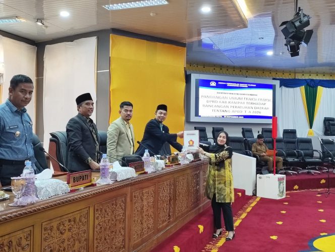 
					Gerindra Soroti Pemerataan Pembangunan dan Dukungan Asta Cita dalam Pandangan Umum APBD Kampar 2026