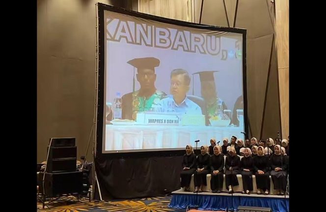 
					Universitas Pahlawan Tuanku Tambusai Gelar Dies Natalis IX dan Wisuda, Yusuf Kalla Hadir