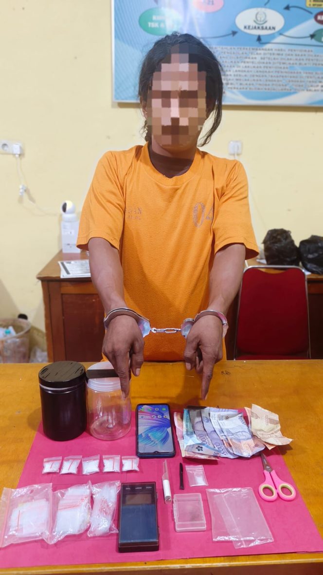 
					Polsek Tapung Sikat Kurir Shabu di Kebun Sawit, Amankan 14,82 Gram Sabu