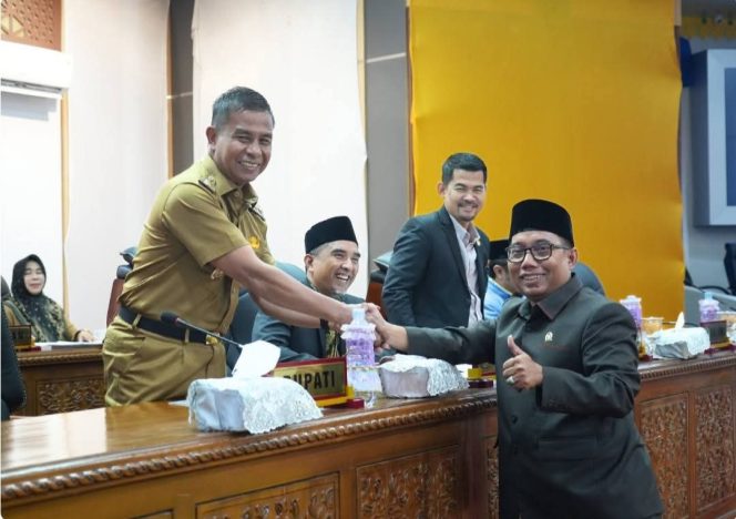 
					Bupati Kampar Dorong Optimalisasi Pajak Lewat Pembahasan Ranperda