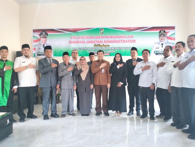 
					Wabup Kampar Misharti Lantik Sekretaris Disdukcapil dan Dua Kepala Bidang