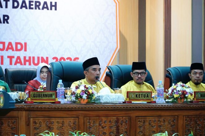 
					Ketua DPRD Ahmad Taridi Buka Paripurna HUT Ke-76 Kampar, Ajak Masyarakat Bangun Daerah dengan Hati