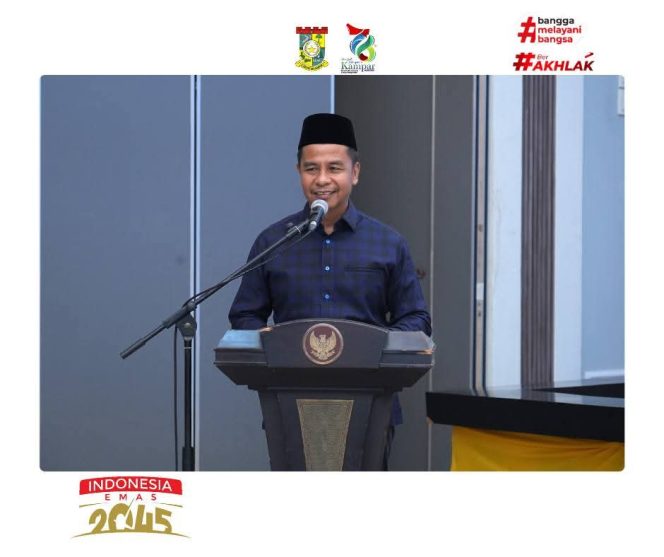 
					Bupati Ahmad Yuzar Serahkan Dokumen Isbat Nikah, Pastikan Kepastian Hukum Warga Kampar