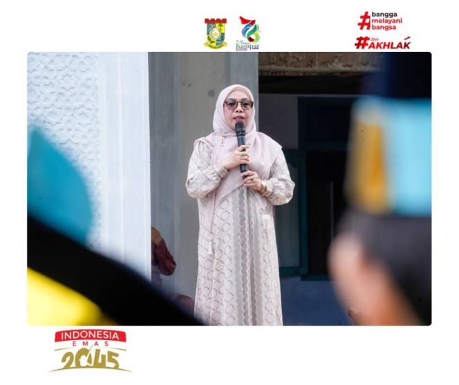 
					Wabup Misharti Sambut Antusias Pawai Ta’aruf Santri di Rumbio Jaya