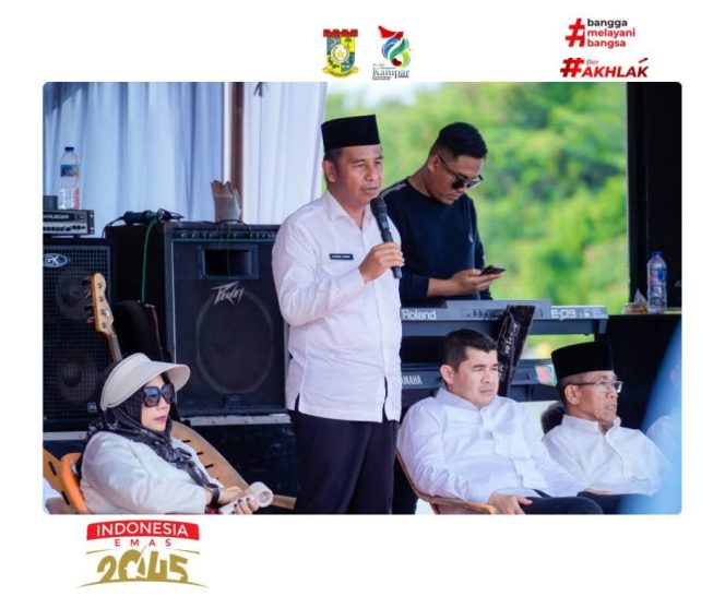 
					Bupati Ahmad Yuzar Apresiasi Antusiasme Warga di Pulau Kosiok