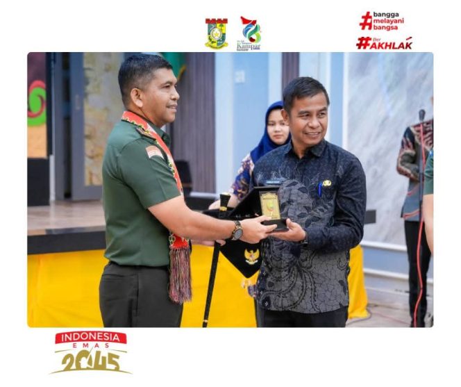 
					Di Hadapan Danrem 031/WB, Bupati Kampar Komit Jaga Keamanan dan Pembangunan