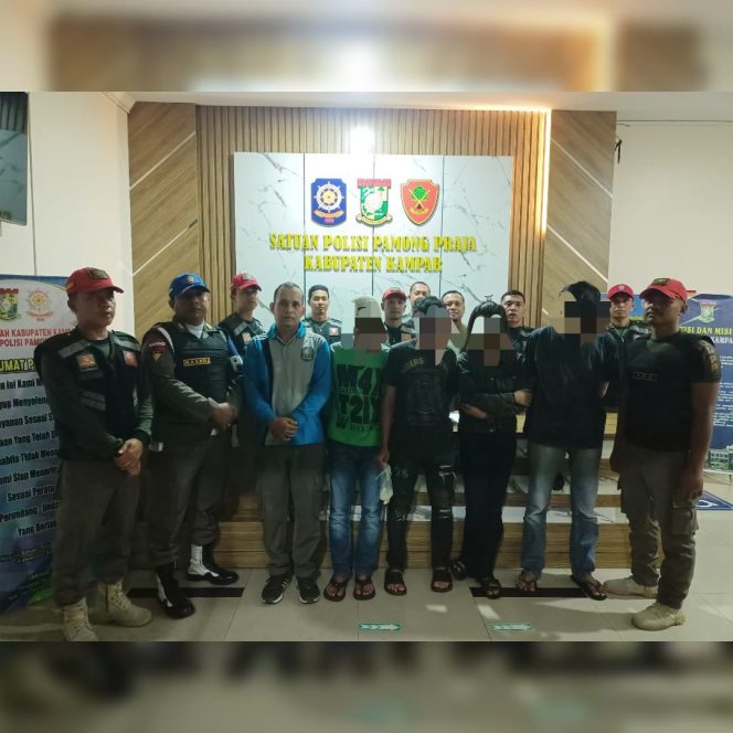 
					Satpol PP Kampar Tegakkan Perda Trantibum, Empat Muda-mudi Terjaring Patroli