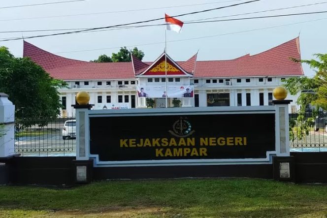 
					Kejari Kampar: Penanganan Laporan Demo Sejalan dengan Komitmen WBBM