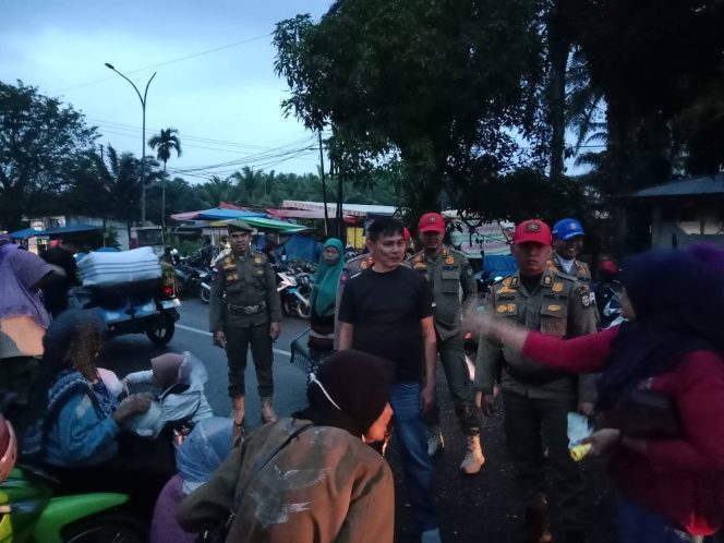 
					Disdagkop Kampar Tertibkan Pedagang Pasar Inpres Bangkinang, Libatkan Satpol PP dan Dishub