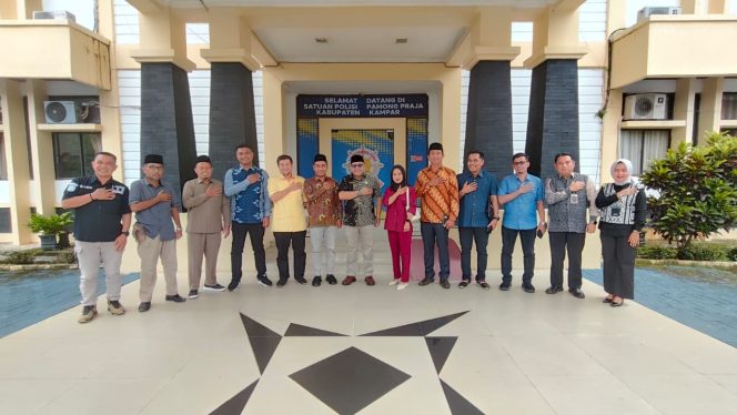 
					Komisi I DPRD Rokan Hulu Kunjungi Satpol PP Kampar, Pelajari Program Srikandi Syariah hingga Satpol PP Desa