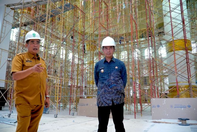 
					Bupati Kampar Tinjau Tahap Akhir Pembangunan Islamic Center, Target Rampung 18 Maret