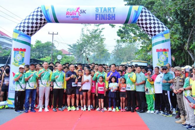 
					Disdikpora Kampar Gaungkan Gaya Hidup Sehat Lewat Fun Run 5K HUT ke-76