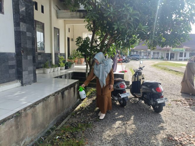 
					Korwil Disdikpora Salo Ajak Kepala Sekolah Budayakan Kebersihan Lingkungan Sekolah