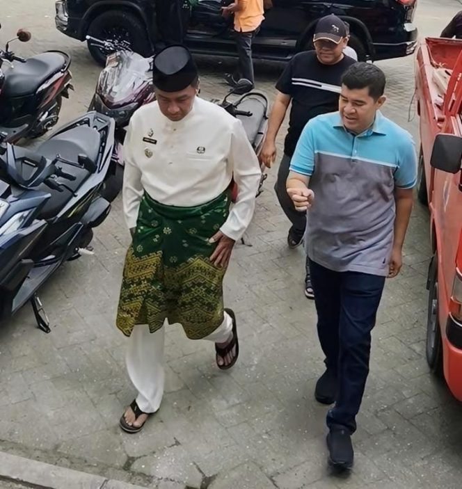 
					Plt Kasatpol-PP Zulfikar Dampingi Bupati Kampar Ahmad Yuzar Pastikan Kesiapan Islamic Center Bangkinang