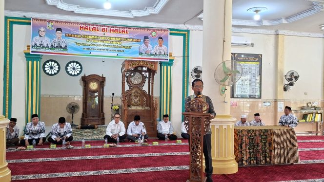 
					Plt Kadisdikpora Kampar Apresiasi Halal Bihalal PGRI, Perkuat Soliditas Guru