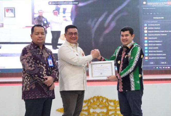 
					Pemkab Kampar Raih Penghargaan Kinerja Terbaik Pengelolaan DAK Non-Fisik BOK Pengawasan Obat dan Makanan 2025