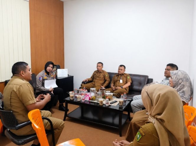 
					UPT Samsat Bangkinang Perkuat Sinergi Lintas Sektoral, Optimalkan Penerimaan Pajak Kendaraan di Kampar
