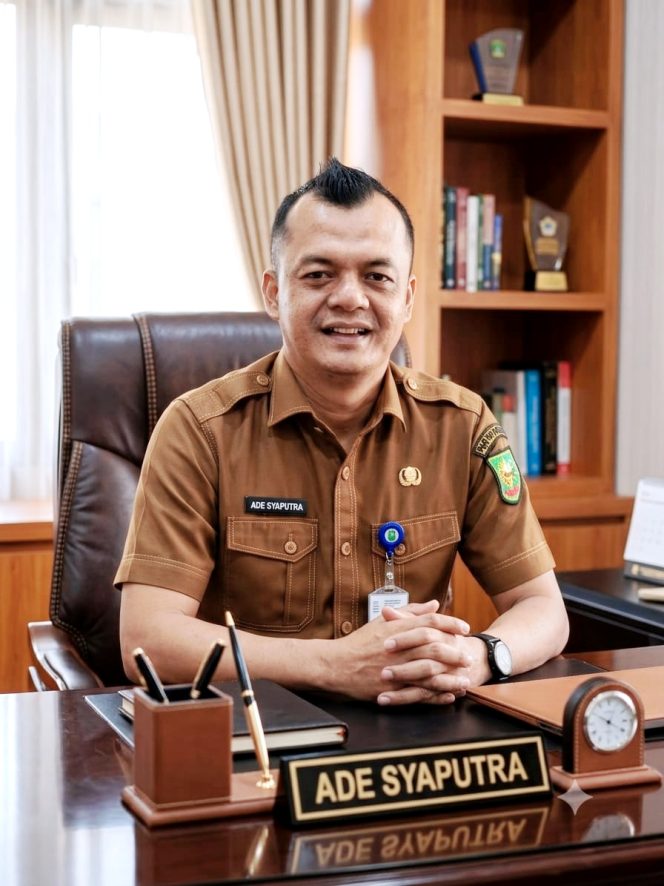 
					Ade Syaputra: Samsat Tanjak Jadi Solusi Efektif Dongkrak Pajak Daerah