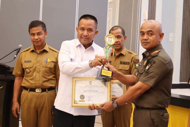 
					Satpol PP Kampar Raih Peringkat II Bupati Award Pelayanan Publik, Bukti Penguatan Tata Kelola dan Layanan Masyarakat