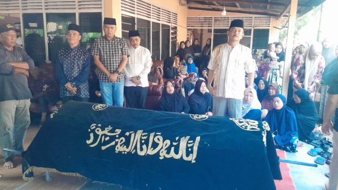 
					Sekretaris DPD Golkar Kampar Yuli Hendra Wafat, Jejak Pengabdiannya Dikenang
