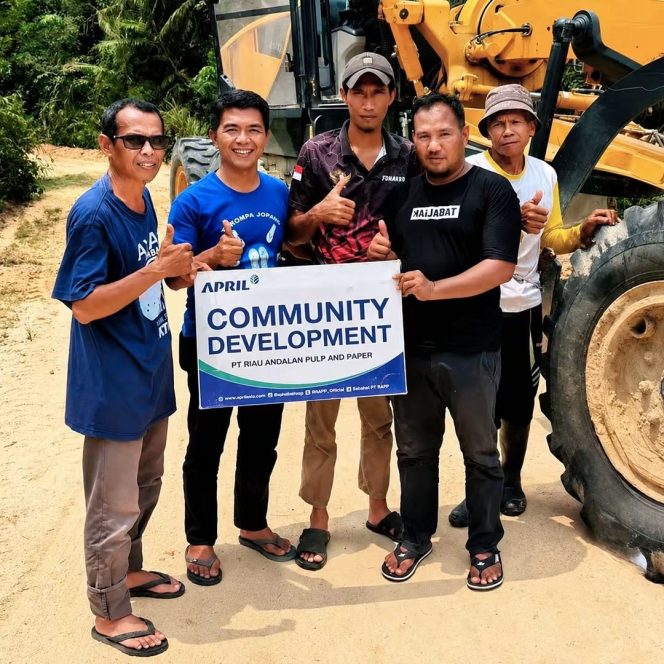 
					Tanpa APBD, Eko Sutrisno Gandeng Perusahaan dan Pengusaha Benahi Akses Warga