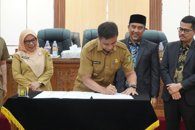 
					Pemkab dan DPRD Kampar Sepakati Perubahan KUA-PPAS 2026, Anggaran Daerah Masuk Tahap Perubahan APBD