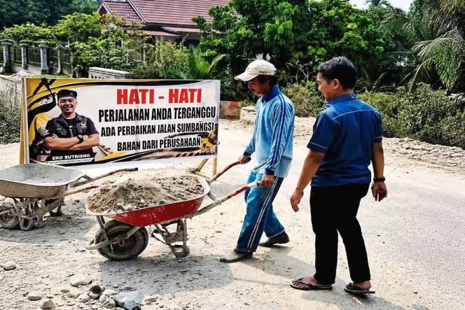 
					Tak Andalkan APBD, Eko Sutrisno Lanjutkan Perbaikan Jalan Padang Sawah-Gema