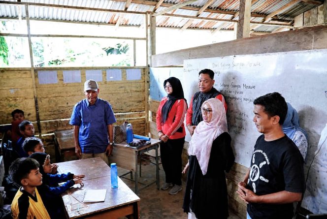 
					Misharti Tinjau Sekolah Pelosok, SDN 012 Rantau Kasih Tinggalkan Status Lokal Jauh