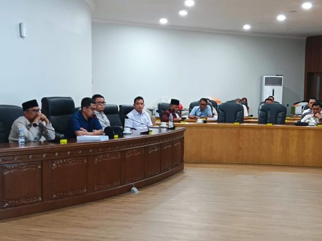 
					Iib Nursaleh Dorong Dana Rp900 Juta Direlokasi untuk Benahi Kelas Jarak Jauh Sungai Agung